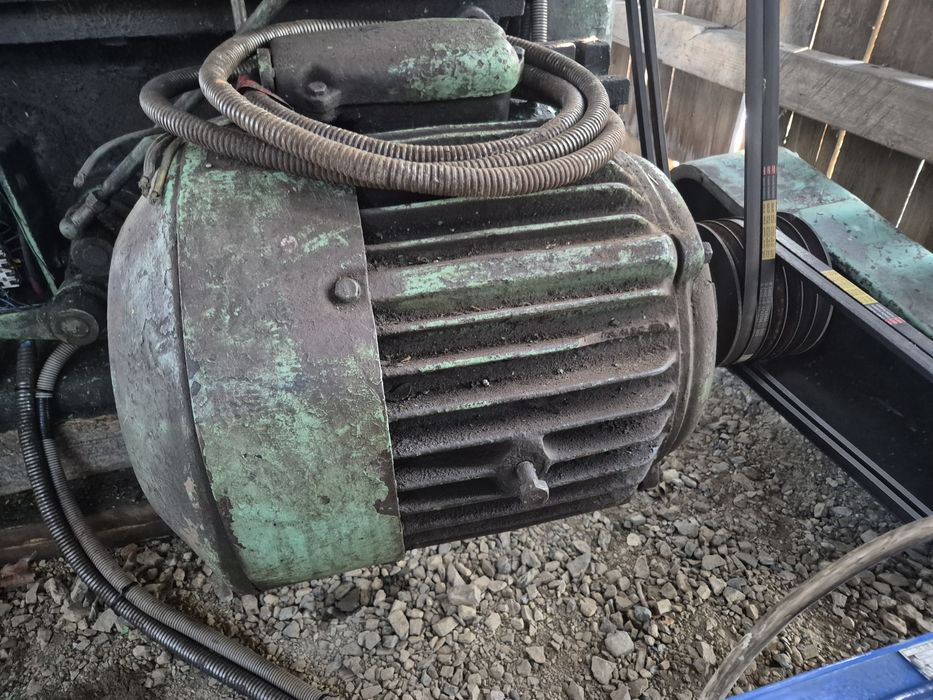 Silnik elektryczny 20 kW 1450 obr/min z tokarki Poręba TR90