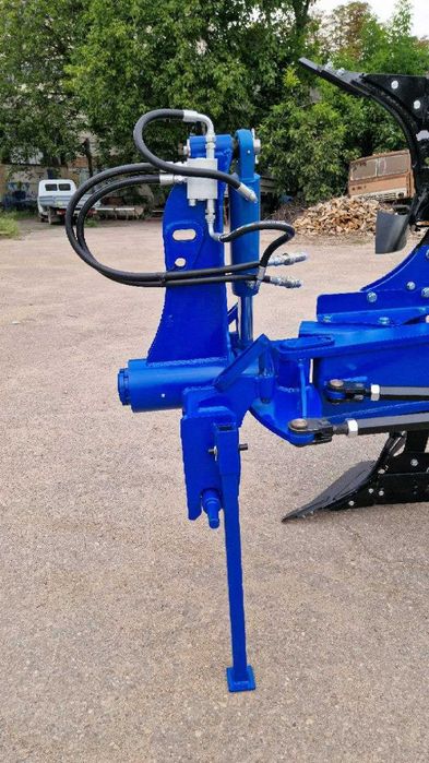 плуг оборотний 2, 2+1, 3