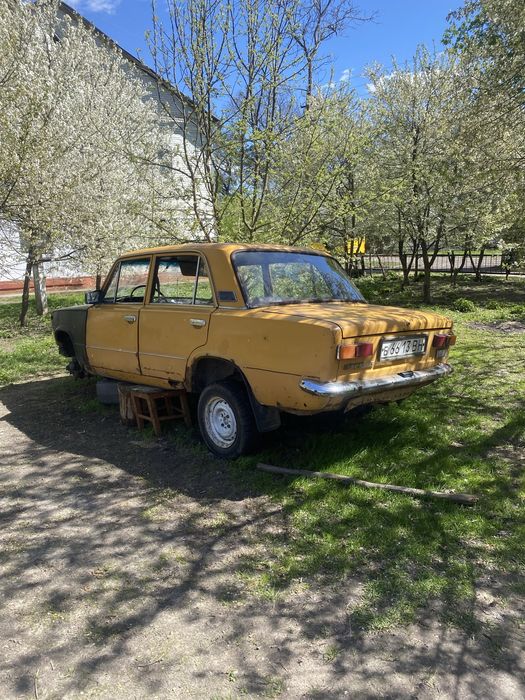 Продам 2 жигулі ціляком