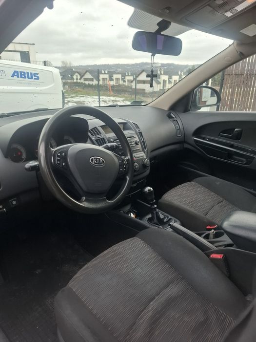 Kia ceed 1,6 benzyna + gaz