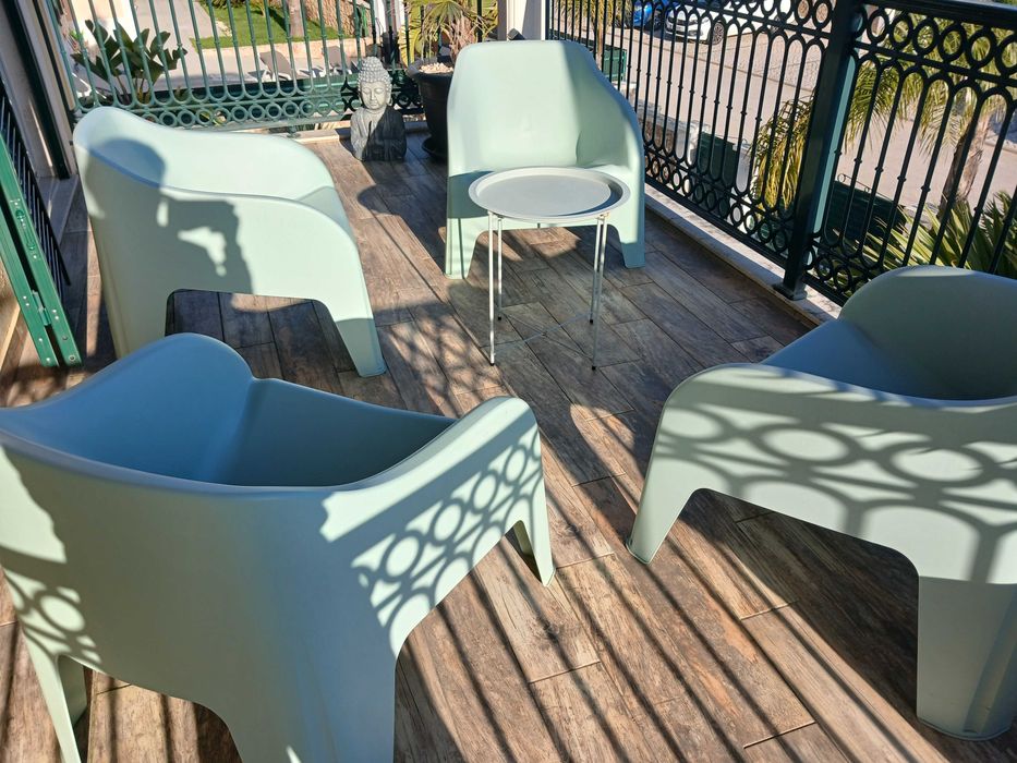 Cadeiras de jardim verde