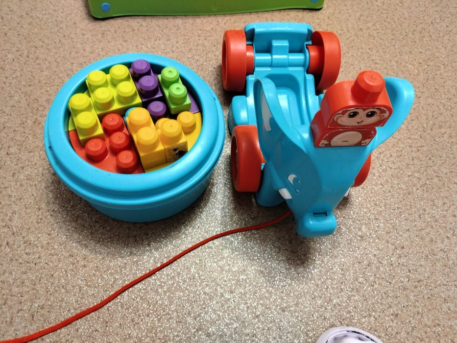 Mega Bloks (Мега Блокс) Слоник-каталка + Конструктор / Сортер