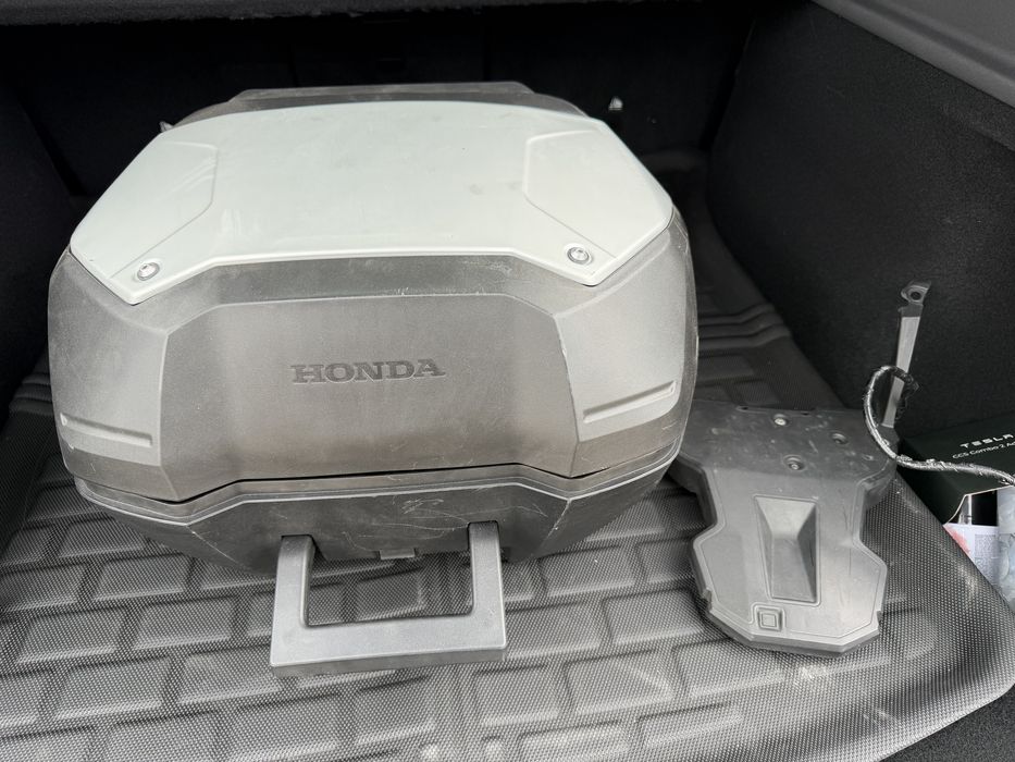 Центральний кофр 50л Honda (08L73-МКТ-DOO)