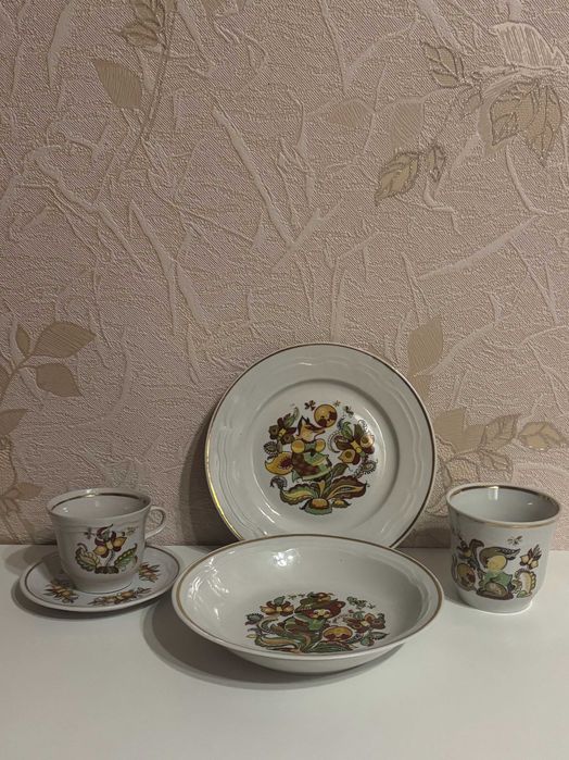 Наборы детской посуды"Колобок"Синельниково СССР