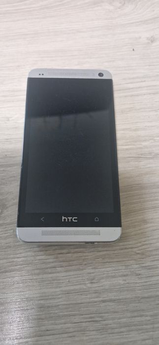 Телефон HTC One Dual sim