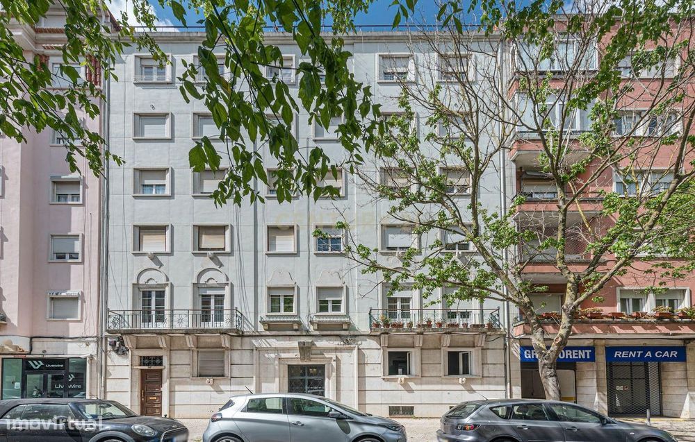 Apartamento T3+1 para venda em Roma-Areeiro