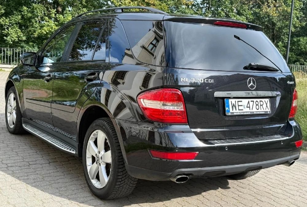 Mercedes-Benz ML-Class 320