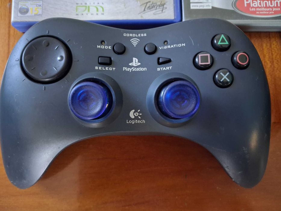 Jogos PS2 e acessórios