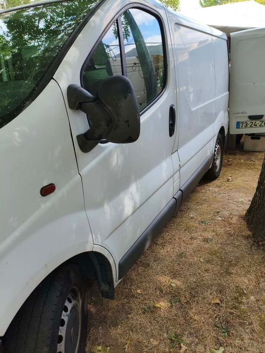 Renault trafic do ano 2005 motor 1.9 CDTI
