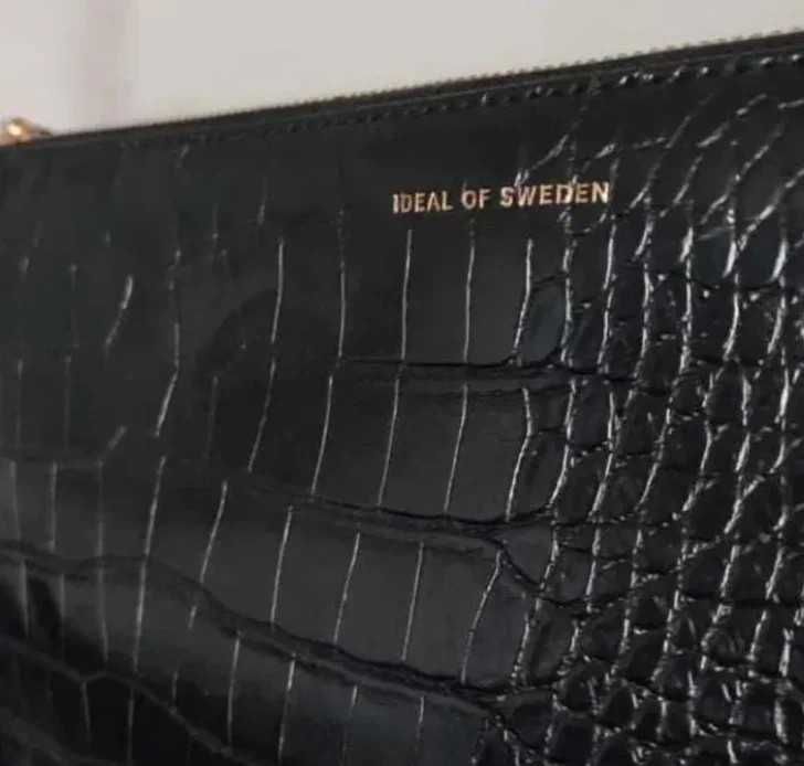 Czarna torebka Ideal of Sweden