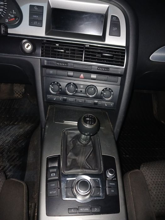 Продам торпеду консоль пластик салона ауди а6с6