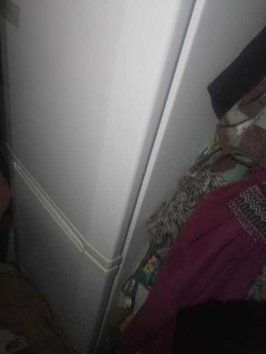 Холодильник : ,,Норд" (двохкамерний).