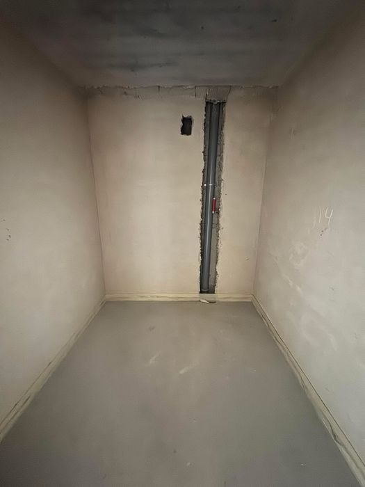 Продаж квартири 2-кімнати + велика кухня-столова