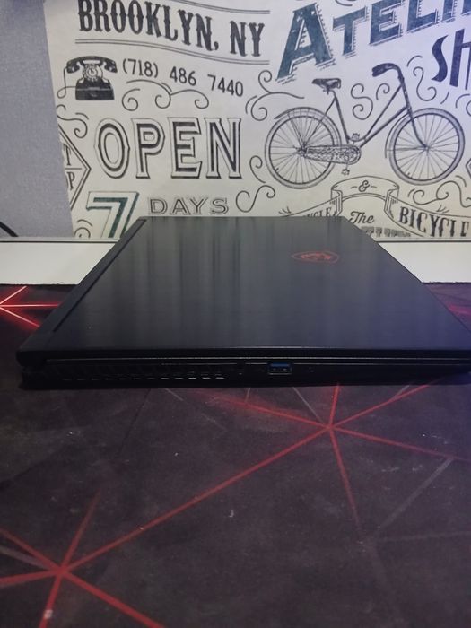 Laptop gamingowy MSI GF63 Thin 11UC.