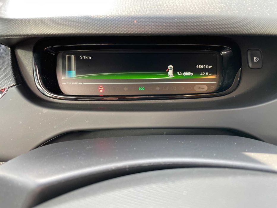 Renault Zoe 40квт 2018, без ДТП з Норвегії, розмитнена, рідний пробіг, два комплекти дисків з гумою