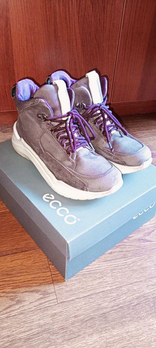 Ботинки Ecco р.35