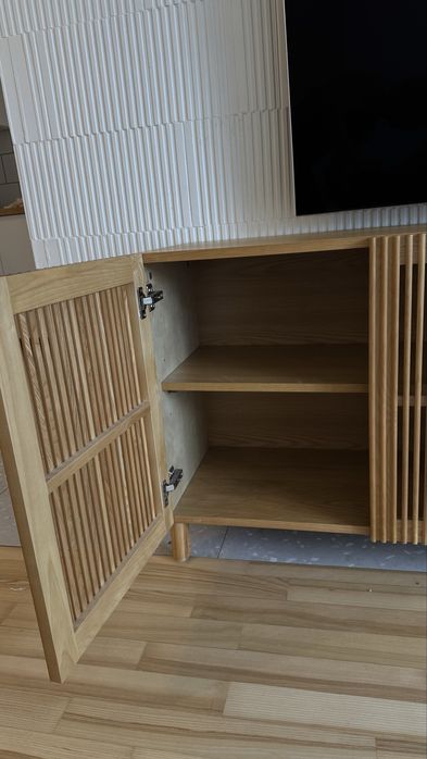 Komoda duża drewniana Ażurowe drzwiczki lamele