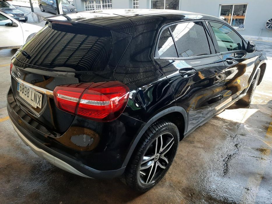 Banco Frente Direito Mercedes-Benz Clase