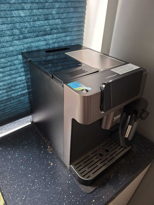 Ekspres BEKO CaffeExperto