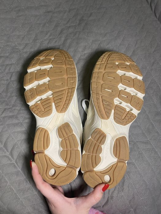 Adidas Astir Beige original