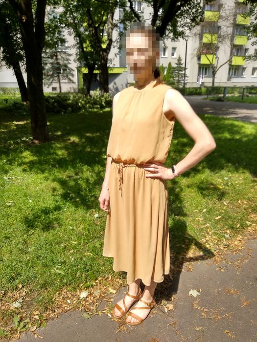 Beżowa sukienka boho rozmiar M