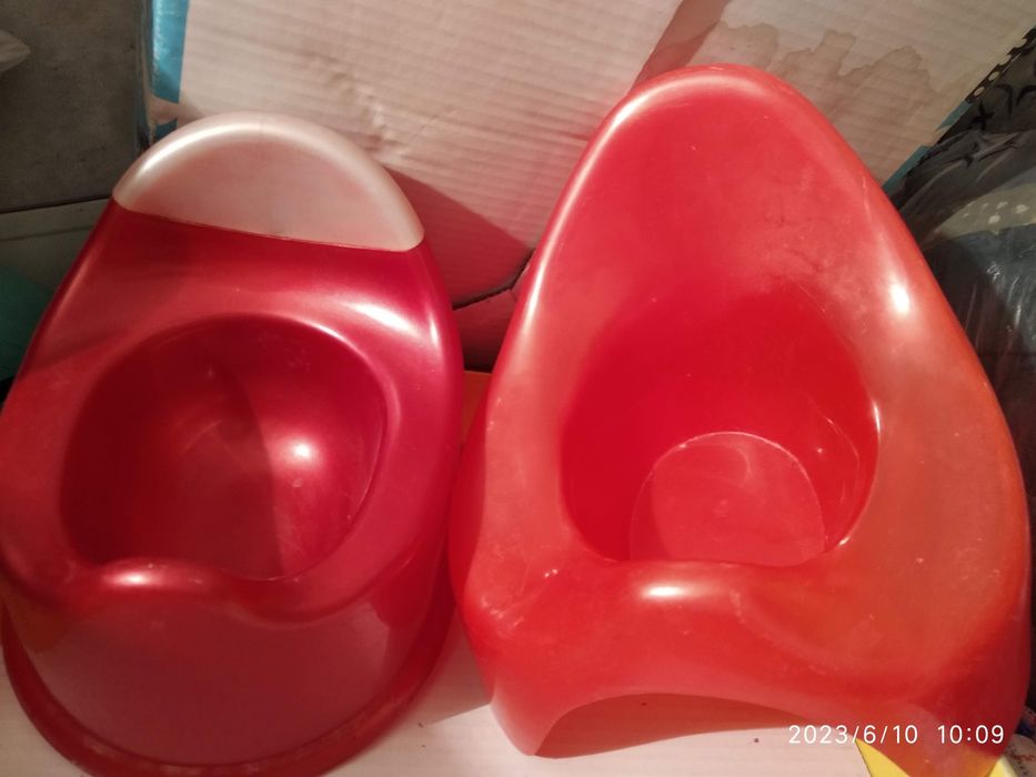 Горшок для ребенка. Крышка на унитаз