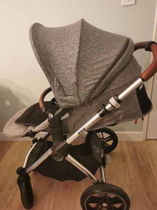 Carrinho bebé JANÉ Kawai com alcofa como novo