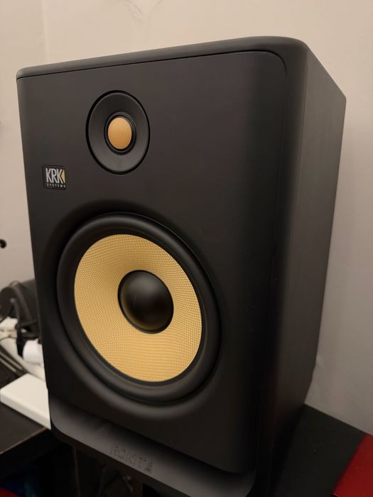 Krk rokit 8 de estudio