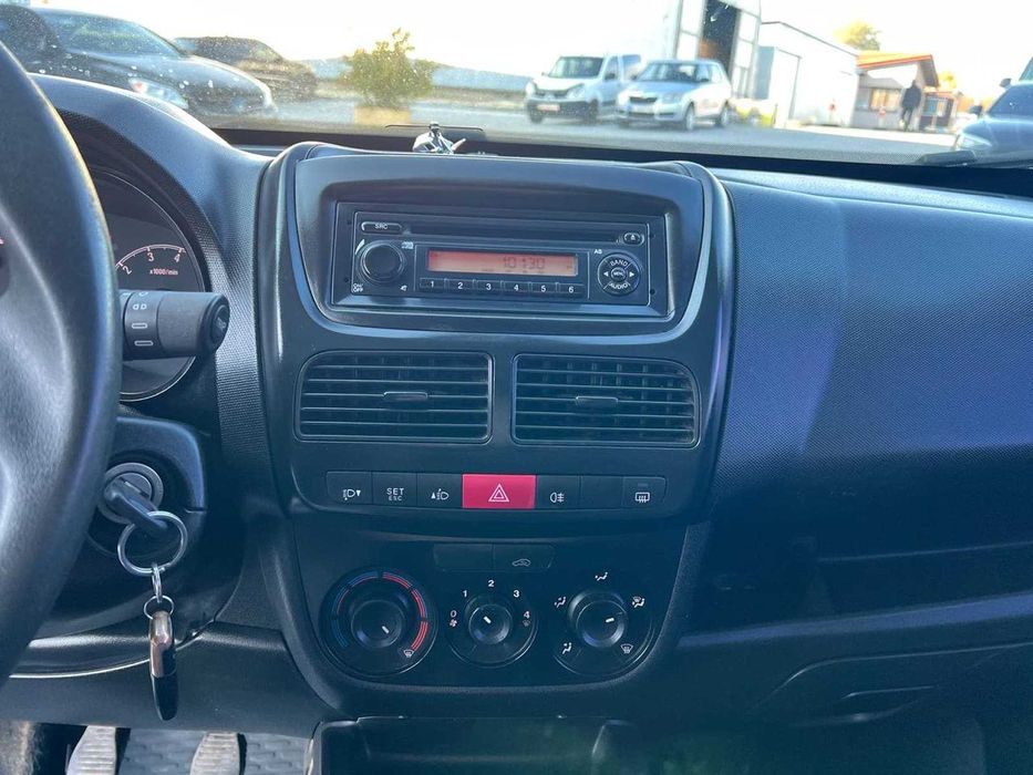 Продам Opel Combo пасс. 2013р.  #72573