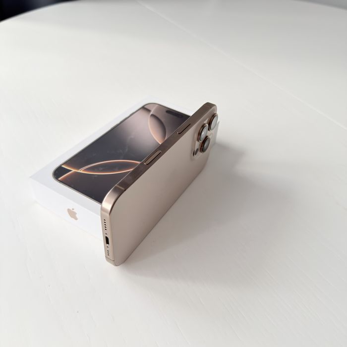 Iphone 16 Pro 256 GB Kolor Złoty