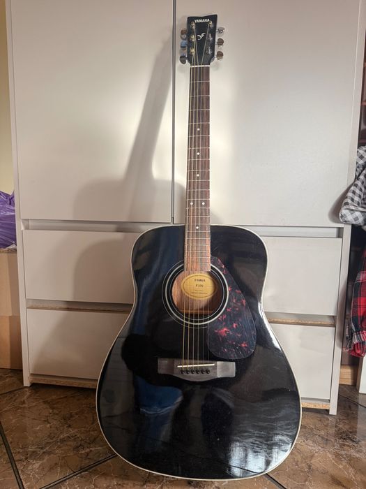 Gitara akustyczna Yamaha F370 BL (Czarna) + Dodatki | Po regulacji!