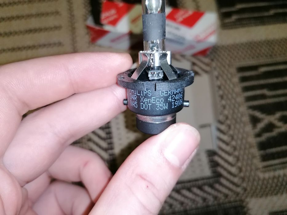 Лампа D4R 6000k Toyota 90981-20029 Philips