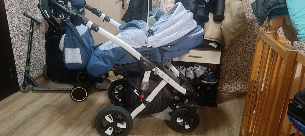 Продам коляску адамекс