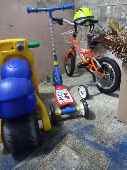 Bicicleta e trotinete criança (conjunto)