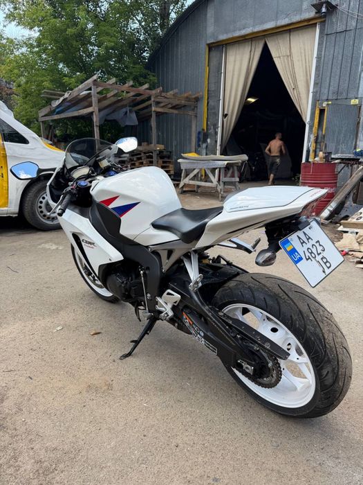 Honda CBR1000RR.