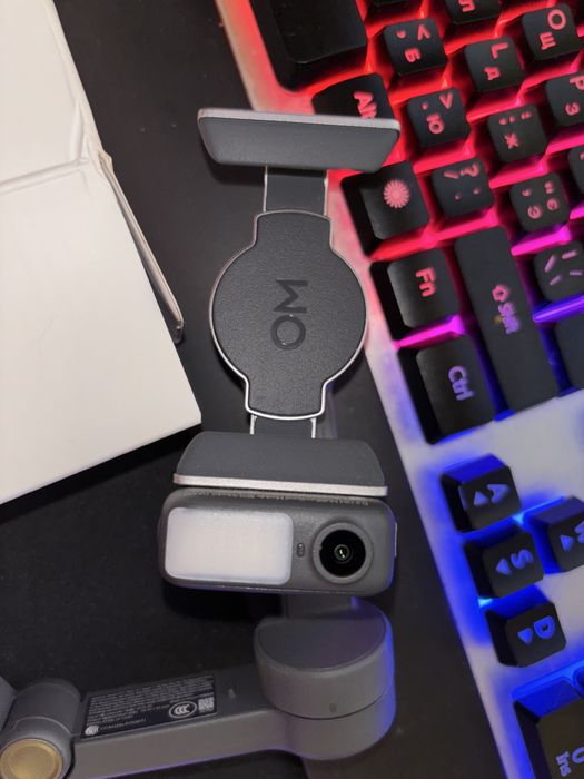 Монопод-стабілізатор Dji osmo mobile 8