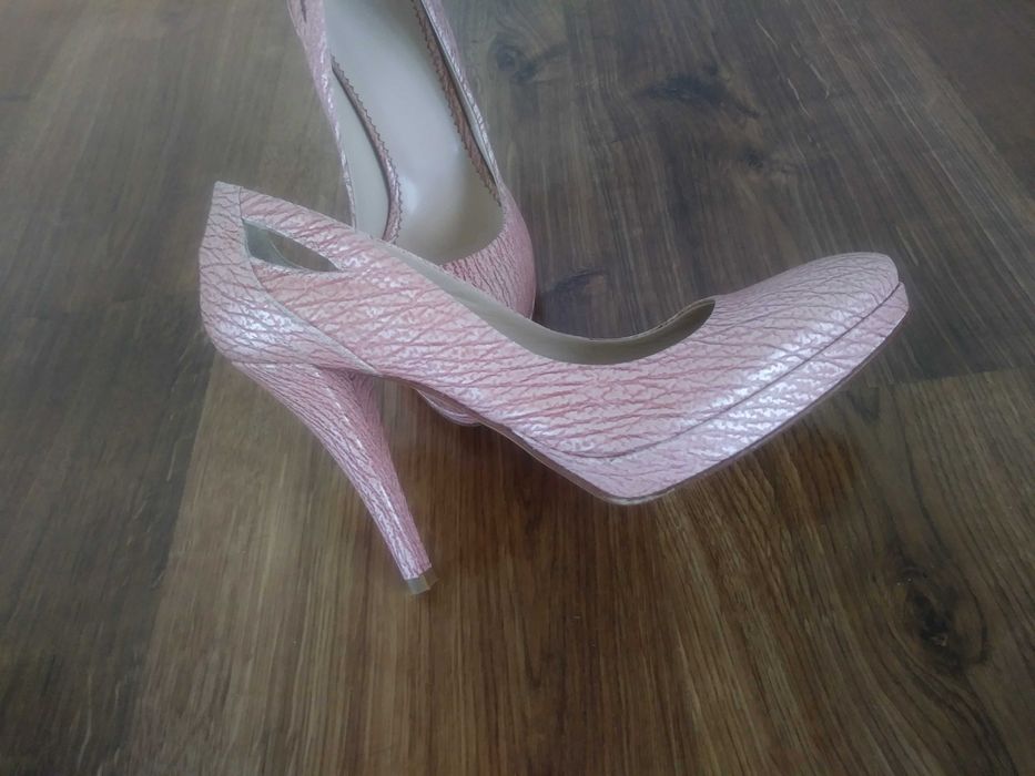 Eleganckie buty szpilki rozm 37