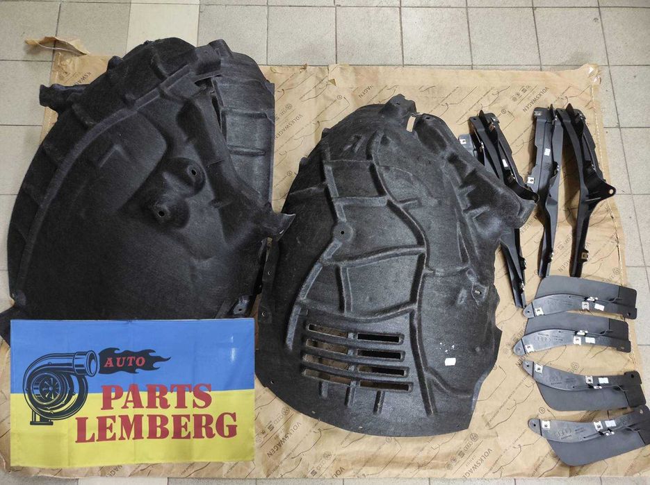 Audi Q7 Q8 передні підкрилки  локер захист кожух арки Ауді