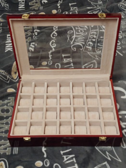 Большой кейс/шкатулка для хранения наручных часов 45х32х10 см