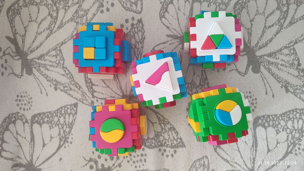 Куби іграшкові з геометричними фігурами 5 шт