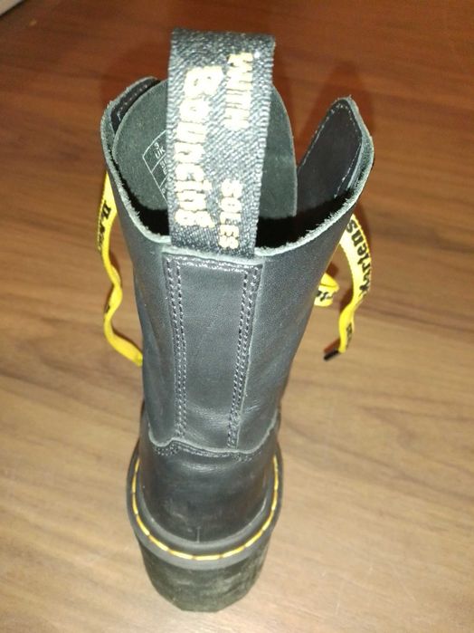 Dr. Martins tamanho 36/37