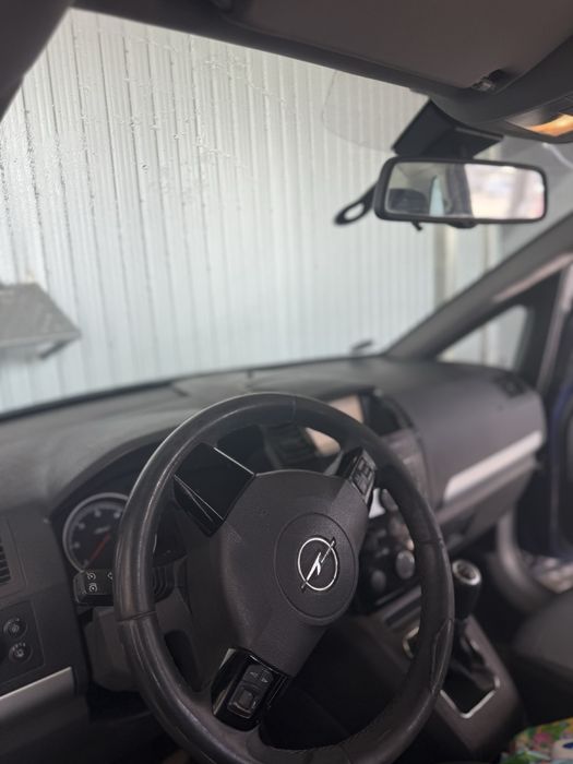 Opel Zafira 2010