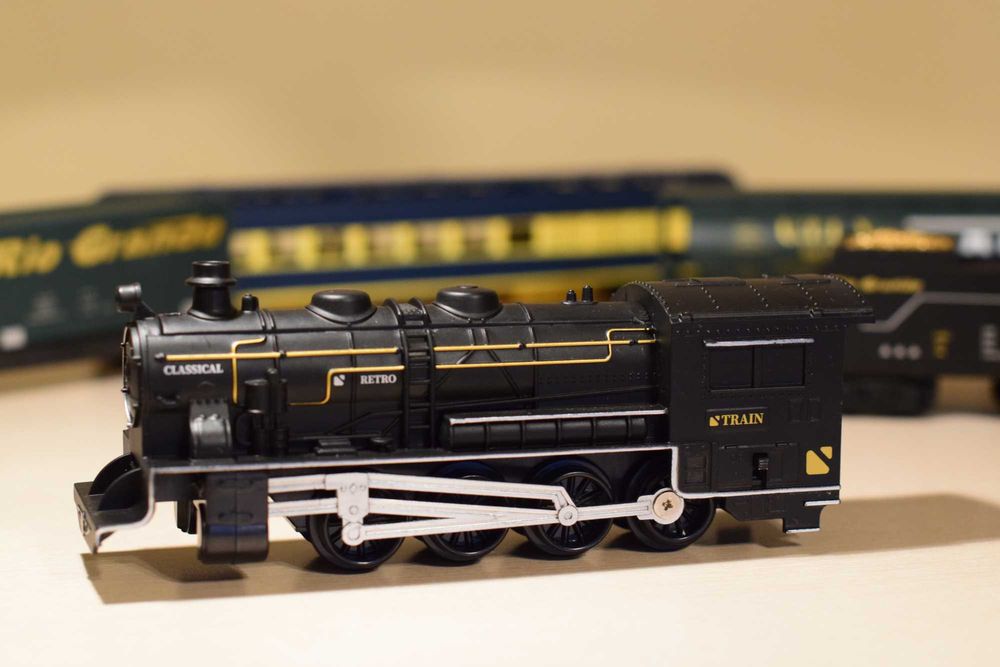 Kolejka elektryczna na baterie Pociąg 4