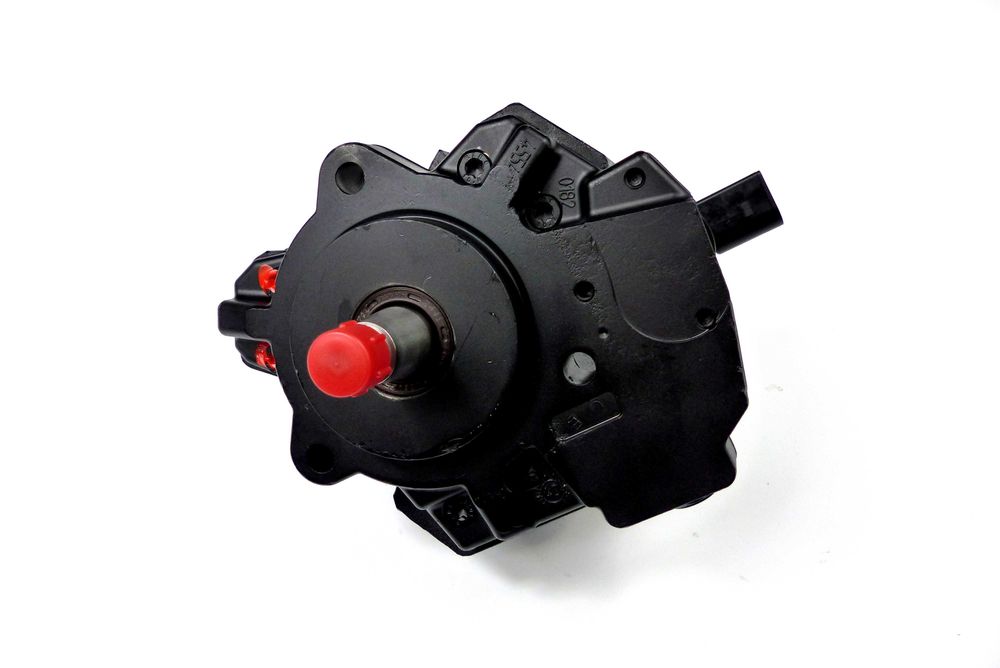 Regenerowana pompa wtryskowa 0445010073 BMW