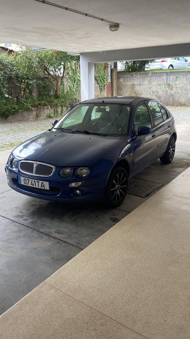 Rouver 25 carro bem conservado