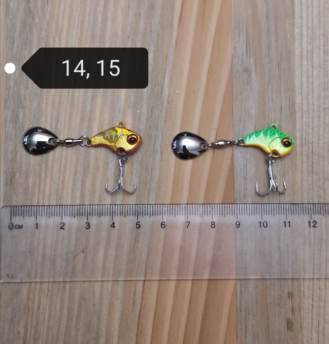 Воблер, блесна, приманка на хижака, приманка на щуку, віброхвіст