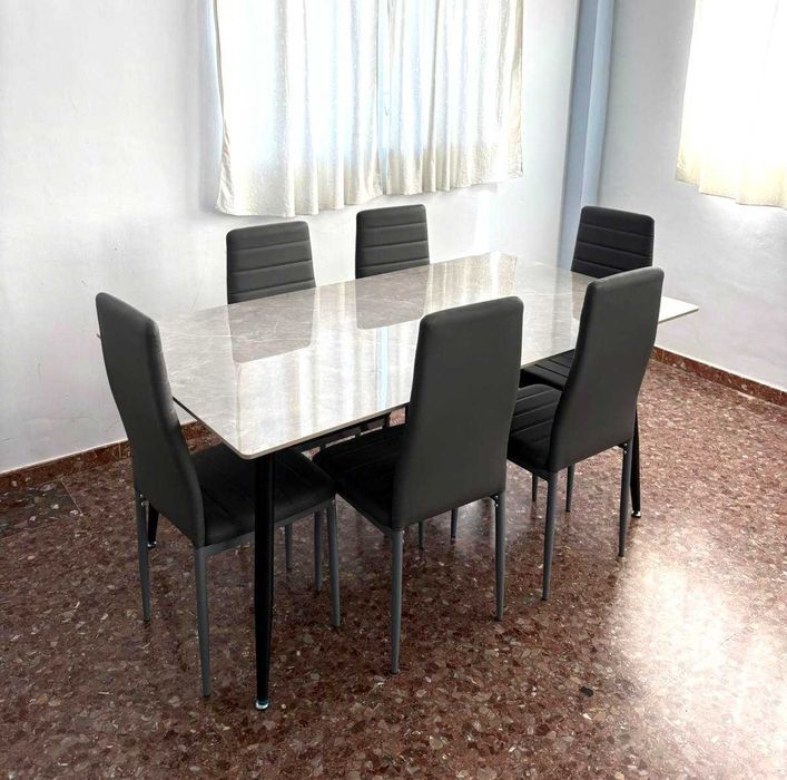 Saldos: Mesa de Vidro + 6 Cadeiras + Portes 224€