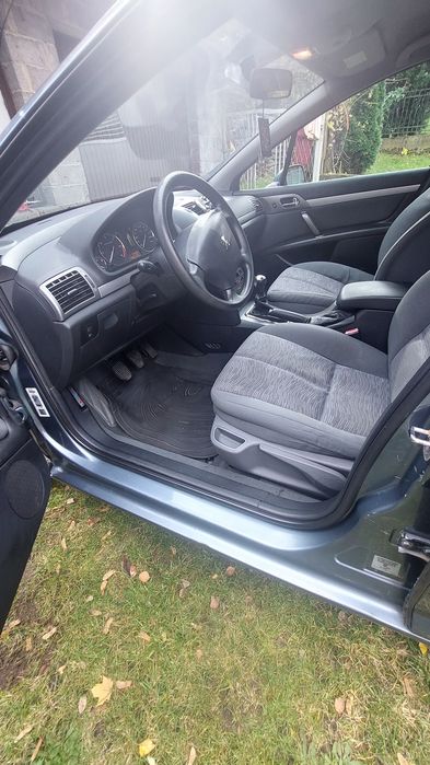 Peugeot 407 sedan