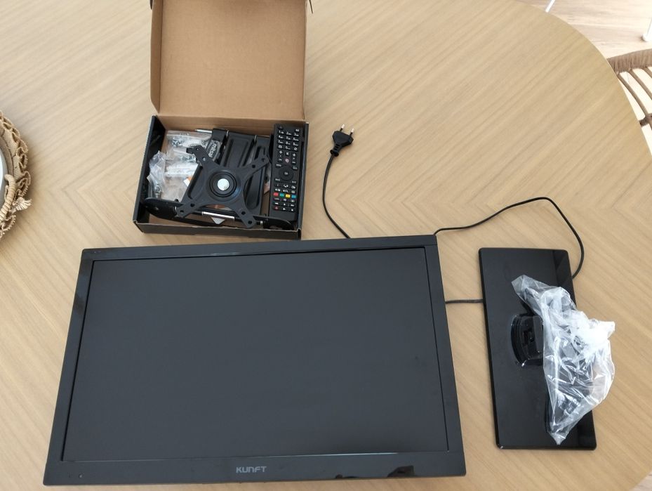 Black Friday:Televisão kunft + suporte