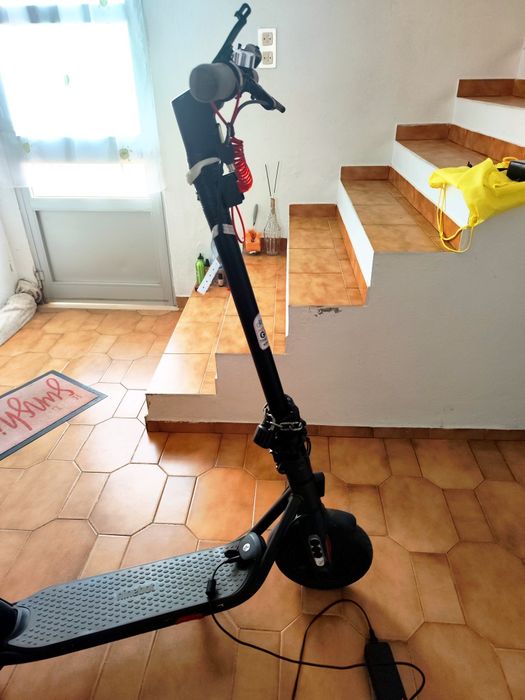 Trotinete Segway Ninebot F25E II muito boa oferta de 2 pneus e 2 câmaras de ar novas
